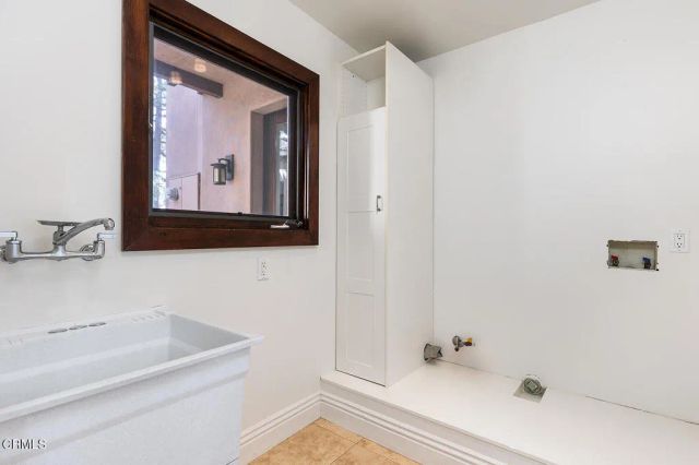 2217 Crescent Drive, Altadena, CA 91001