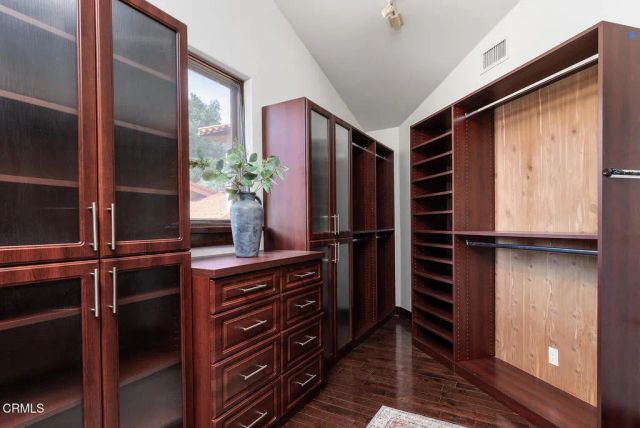 2217 Crescent Drive, Altadena, CA 91001