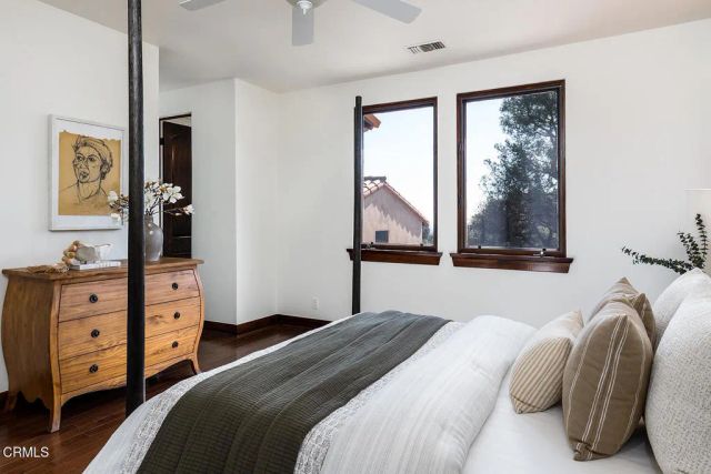 2217 Crescent Drive, Altadena, CA 91001