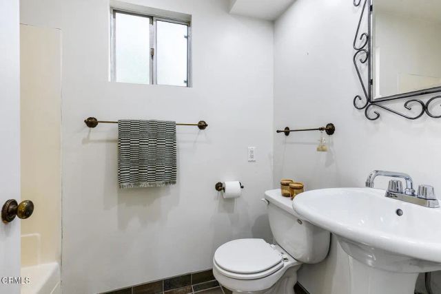 2217 Crescent Drive, Altadena, CA 91001