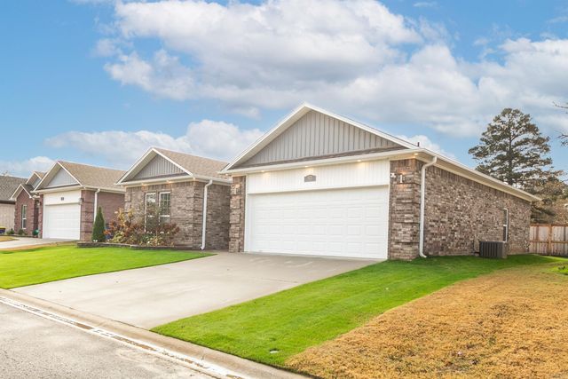 921 Villa Vista Loop, Cabot, AR 72023