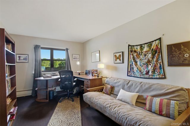 100 Diplomat Drive 2B, Mount Kisco, NY 10549