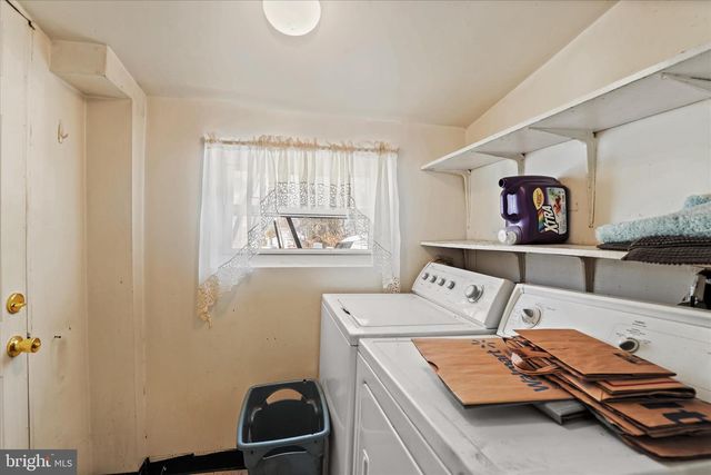 8215 BON AIR RD, Baltimore, MD 21234