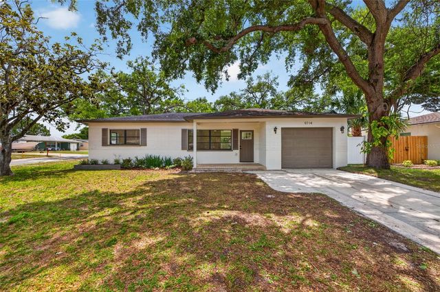 9714 53RD AVENUE N, St Petersburg, FL 33708