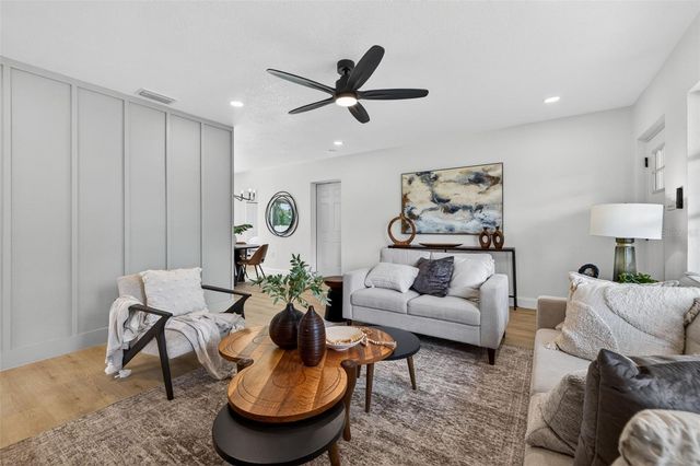 9714 53RD AVENUE N, St Petersburg, FL 33708