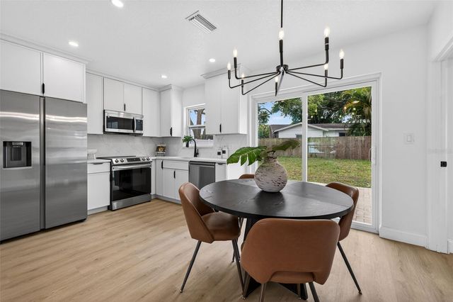 9714 53RD AVENUE N, St Petersburg, FL 33708