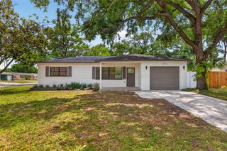 9714 53RD AVENUE N, St Petersburg, FL 33708