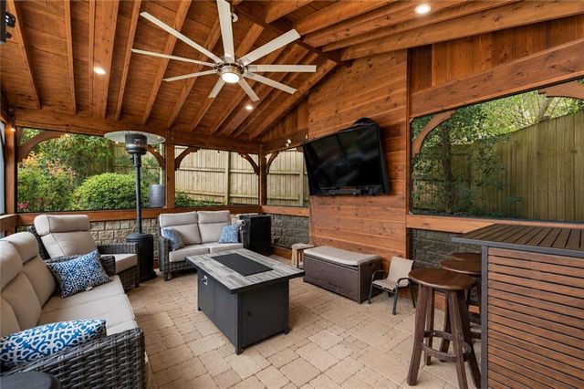 3077 Hudson Way, Decatur, GA 30033