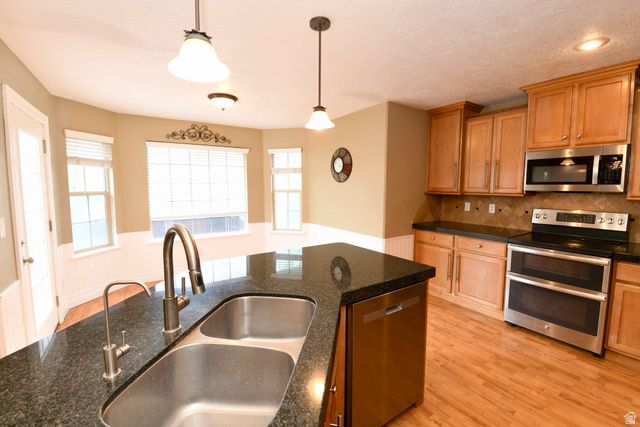 4344 N PEPPERCORN RD, Lehi, UT 84048