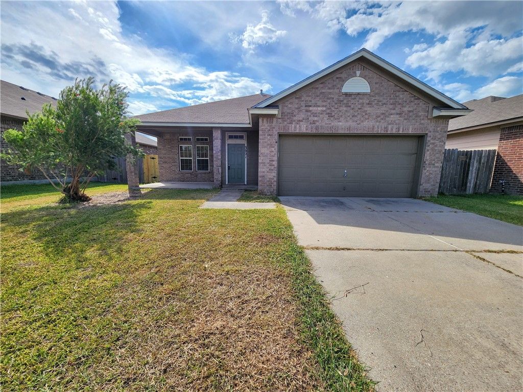 3021 Las Brisas St, Corpus Christi, TX 78414