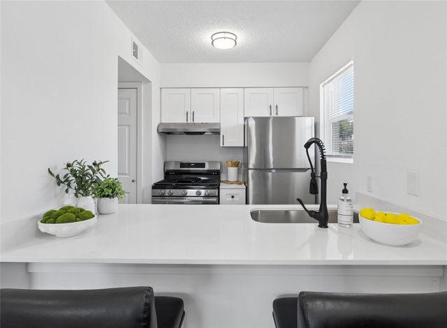 5911 Sheridan Ave Ln C101, Austin, TX 78723