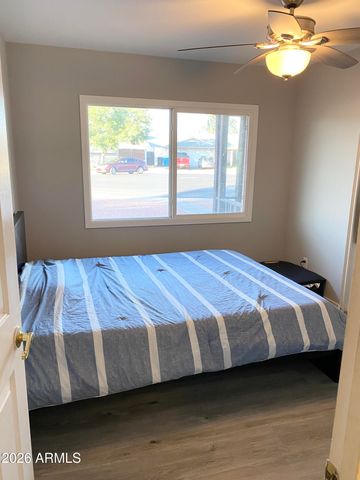 3727 W Banff Lane, Phoenix, AZ 85053