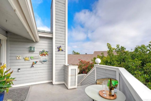 2132 S. Coast Hwy, Oceanside, CA 92054