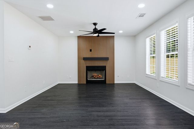 650 Paper Creek Drive, Lawrenceville, GA 30046