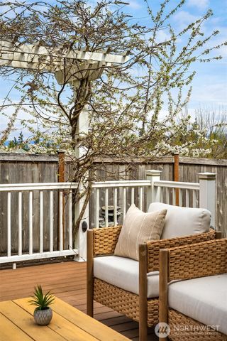 33908 SE Sorenson Street, Snoqualmie, WA 98065