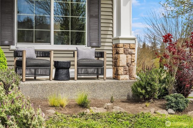 33908 SE Sorenson Street, Snoqualmie, WA 98065