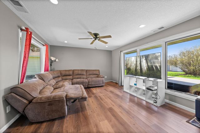 830 W 4th Street, Rush City, MN 55069