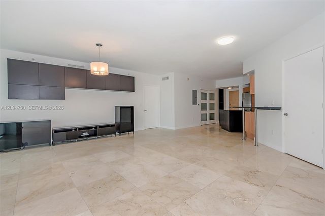 350 S Miami Ave 2702, Miami, FL 33130