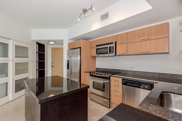 350 S Miami Ave 2702, Miami, FL 33130