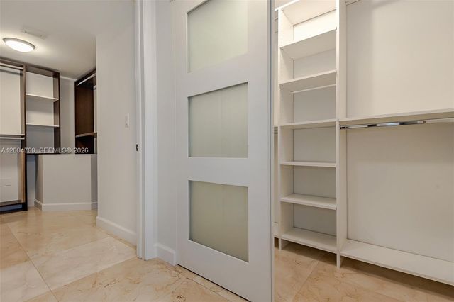 350 S Miami Ave 2702, Miami, FL 33130