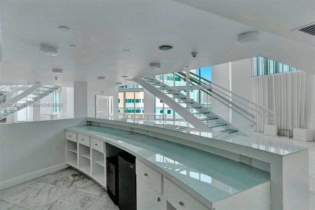 350 S Miami Ave 2702, Miami, FL 33130