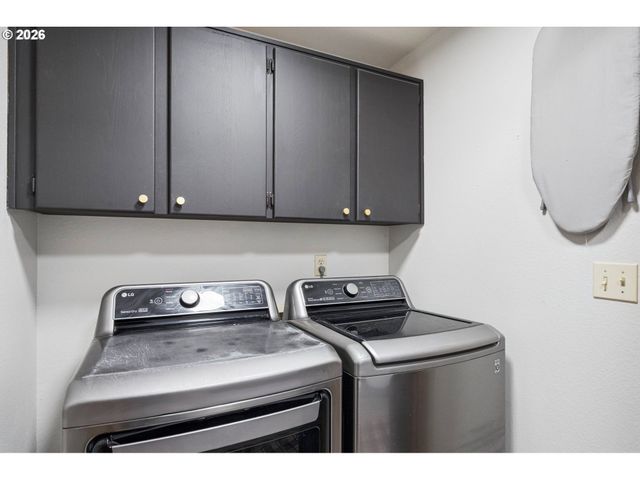 6408 Se LOIS St, Hillsboro, OR 97003