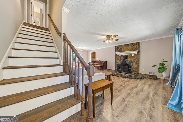 330 Laurelwood Drive, Tyrone, GA 30290