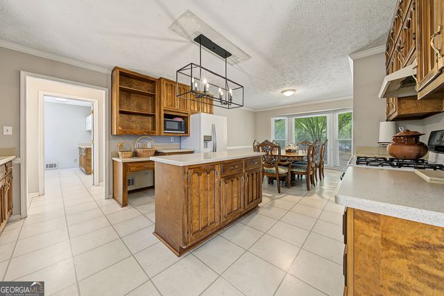 330 Laurelwood Drive, Tyrone, GA 30290