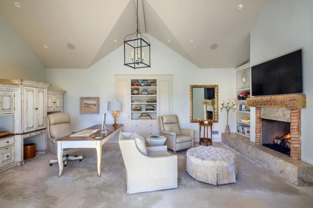 Image 16 of property listing at 22480 Mount Eden Road, Saratoga, CA 95070