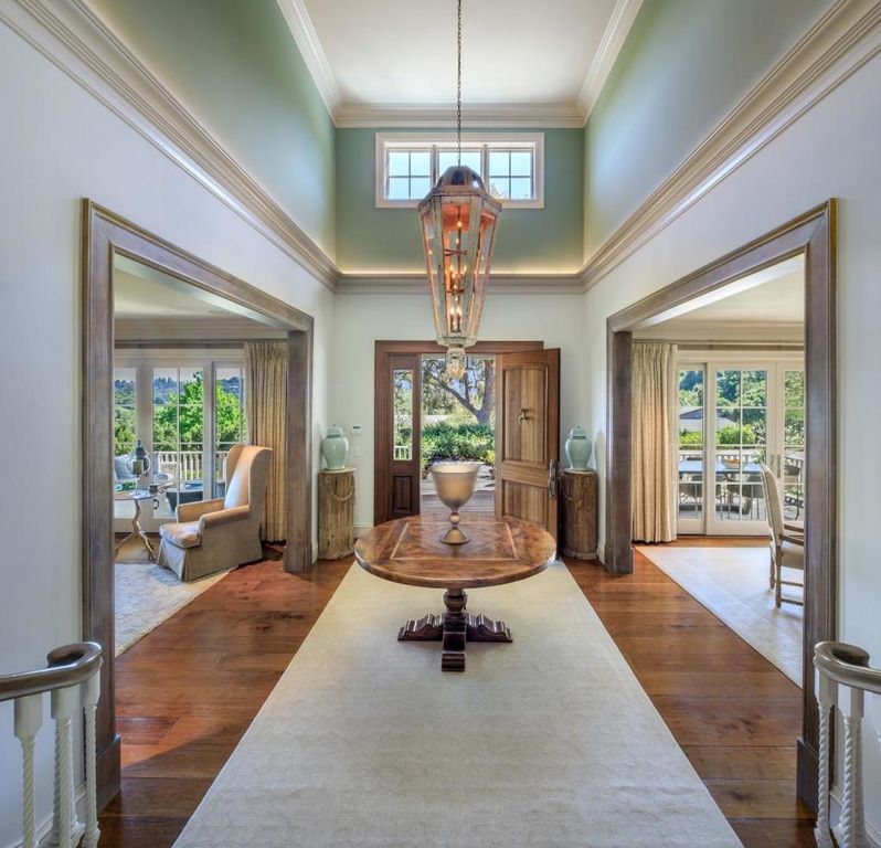 Image 3 of property listing at 22480 Mount Eden Road, Saratoga, CA 95070