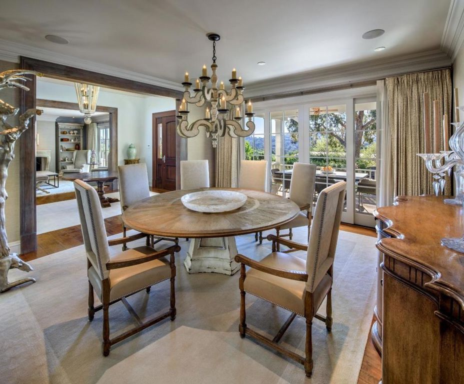 Image 7 of property listing at 22480 Mount Eden Road, Saratoga, CA 95070