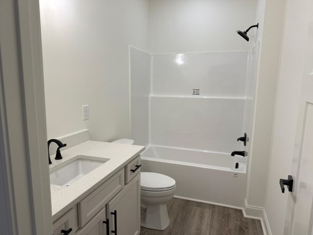 20 DOODLE CV, Counce, TN 38326