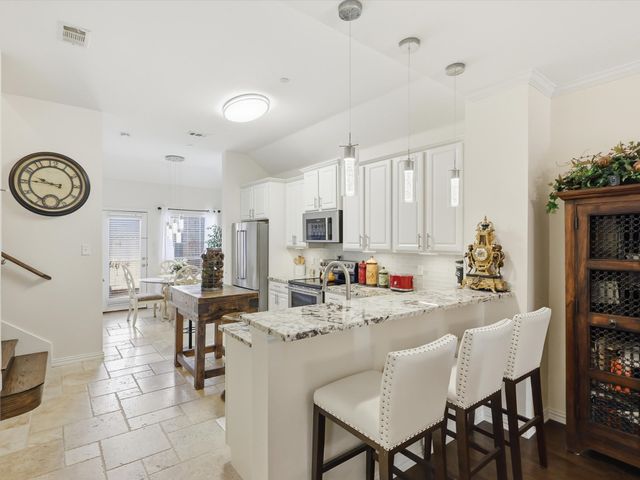 3075 WILLOW GROVE Boulevard 402, Mckinney, TX 75070