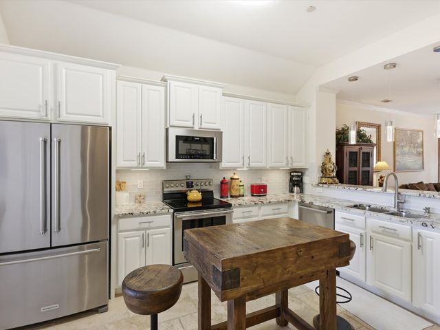 3075 WILLOW GROVE Boulevard 402, Mckinney, TX 75070