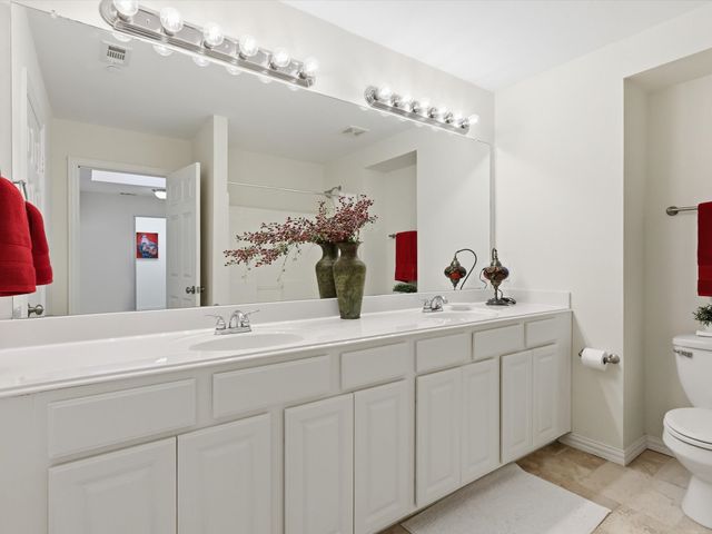 3075 WILLOW GROVE Boulevard 402, Mckinney, TX 75070