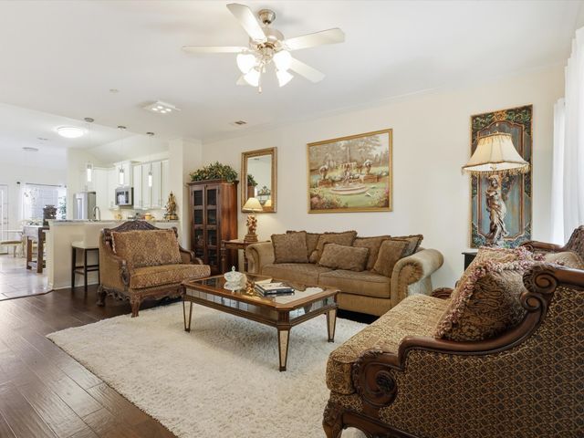 3075 WILLOW GROVE Boulevard 402, Mckinney, TX 75070