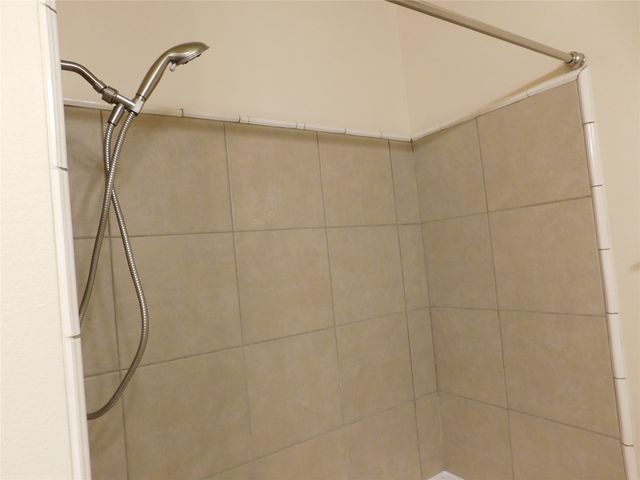 2050 Stockwell Road 4, Bossier City, LA 71111