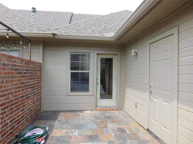 2050 Stockwell Road 4, Bossier City, LA 71111