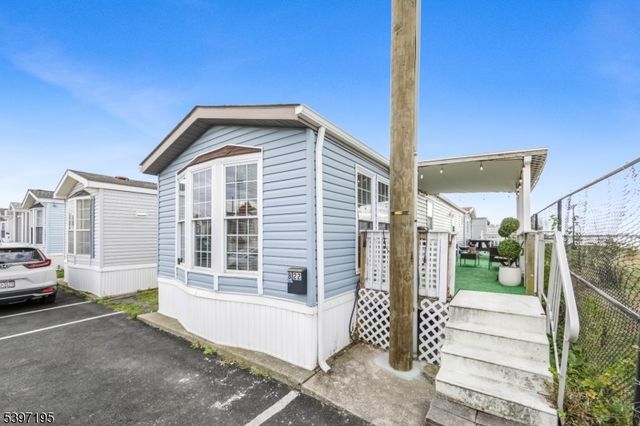 190 West 24th Street B22, Bayonne City, NJ 07002