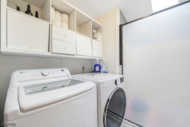 190 West 24th Street B22, Bayonne City, NJ 07002