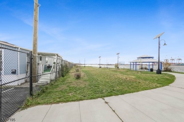 190 West 24th Street B22, Bayonne City, NJ 07002