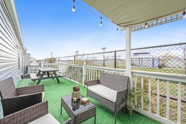 190 West 24th Street B22, Bayonne City, NJ 07002