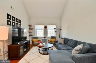 3080 S ABINGDON ST #C2, Arlington, VA 22206