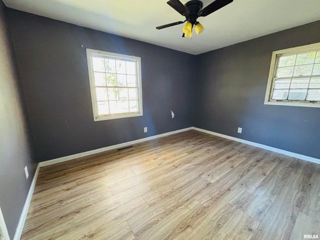 111 N TOWER Road, Carbondale, IL 62901