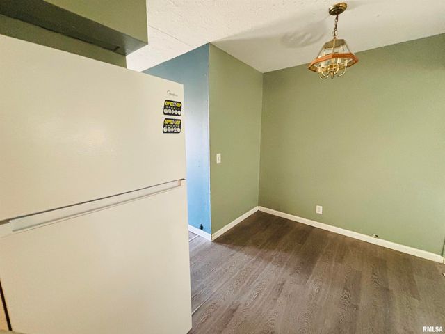 111 N TOWER Road, Carbondale, IL 62901