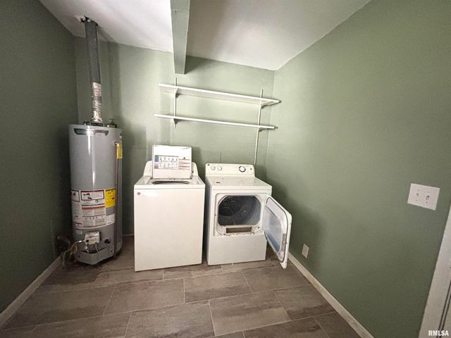 111 N TOWER Road, Carbondale, IL 62901