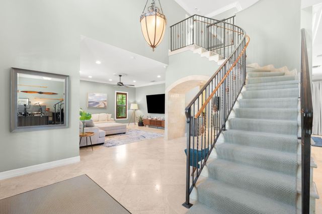 633 NE 20th Street, Wilton Manors, FL 33305