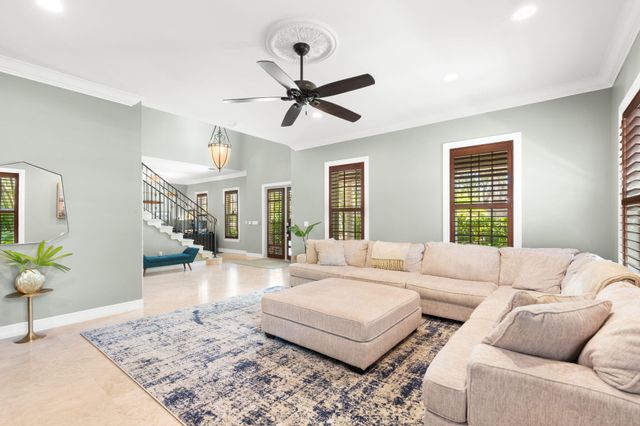 633 NE 20th Street, Wilton Manors, FL 33305