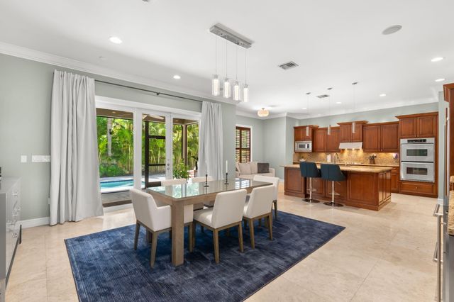 633 NE 20th Street, Wilton Manors, FL 33305