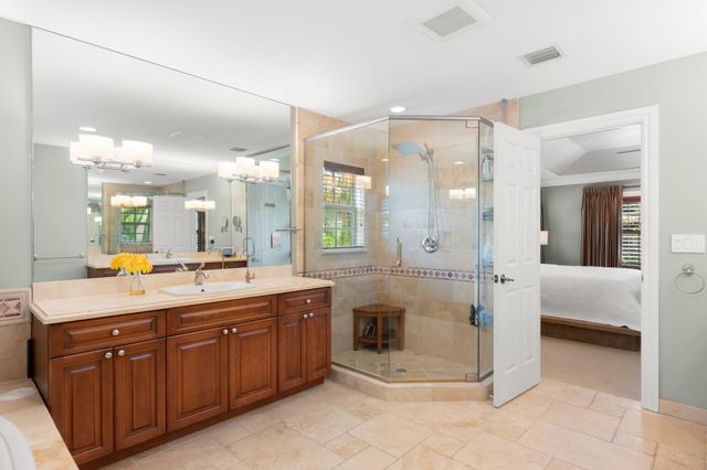 633 NE 20th Street, Wilton Manors, FL 33305